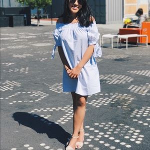 Like New! Off the Shoulder Dress